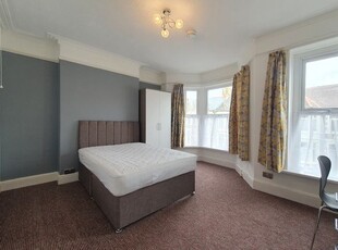 Room to rent in Tewkesbury Street, Cathays CF24