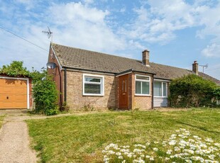 Semi-detached bungalow to rent in Nettlefield, Kennington, Ashford TN24