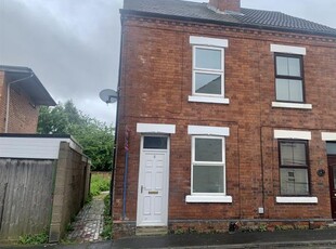 Semi-detached house to rent in Gladstone Street, Ilkeston DE7
