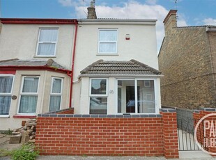 Semi-detached house to rent in Rochester Road, Pakefield NR33