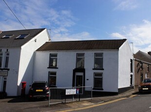 Semi-detached house to rent in Swansea Road, Llangyfelach, Swansea, West Glamorgan SA5