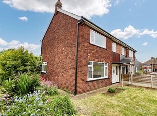 Semi-detached house to rent in Wynmoor Road, Scunthorpe DN17