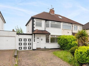 Semi-detached house to rent in Yoxall Road, Shirley, Solihull B90