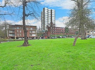 Studio Apartment For Sale In Woodford Green