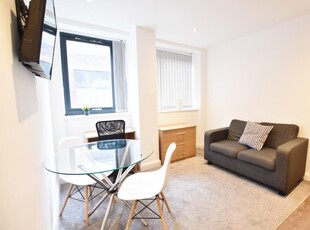 Studio flat for rent in Bracken House, Charles Street, Manchester, M1