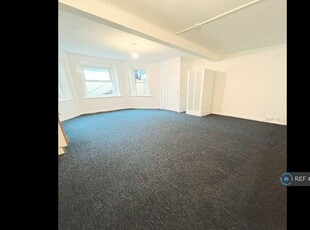 Studio flat for rent in St Michael's Rd, Bournemouth, BH2