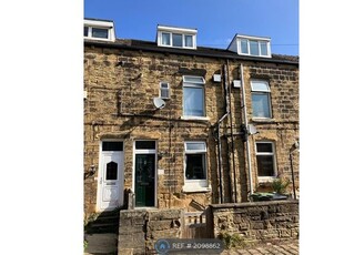 Terraced house to rent in Airedale Terrace, Woodlesford, Leeds LS26