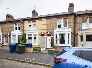 Terraced house to rent in Blinco Grove, Cambridge CB1