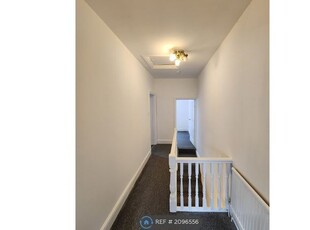 Terraced house to rent in Church Street, Connah's Quay CH5