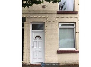 Terraced house to rent in Fairclough Avenue, Warrington WA1