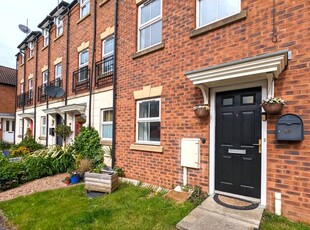 Town house to rent in High Hazel Drive, Mansfield, Nottinghamshire NG19