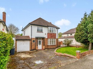 4 bedroom House for sale in Malmains Way, Beckenham BR3