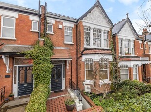 4 bedroom House for sale in Muswell Road, Muswell Hill N10