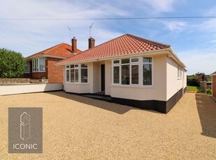 Bungalow to rent in Glenda Road, Costessey, Norwich NR5