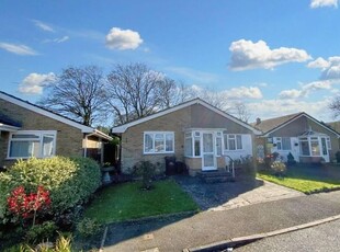 Detached bungalow to rent in Tanglewood Close, Gillingham ME8