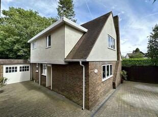 Detached house for sale in Hall Lane, Shenfield, Brentwood CM15