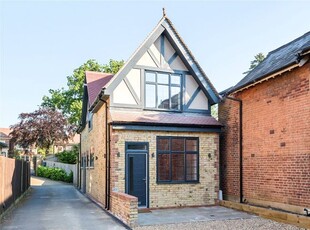 Detached house for sale in Hayden Close, Arkley, Hertfordshire EN5