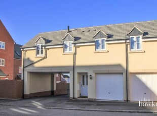 Detached house to rent in Cloatley Crescent, Royal Wootton Bassett SN4