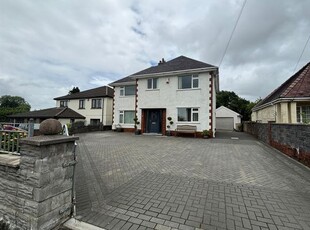 Detached house to rent in Gelli Road, Llanelli SA14