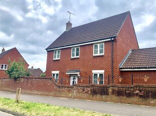 Detached house to rent in Jubilee Road, Devizes SN10