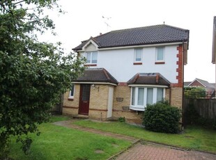 Detached house to rent in Tylden Way, Horsham RH12