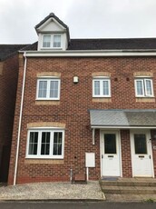 End terrace house to rent in Carnation Way, Nuneaton CV10