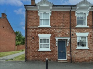 End terrace house to rent in Red Lion Street, Alvechurch, Birmingham, Worcestershire B48