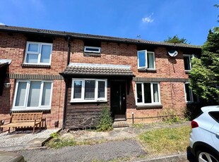 End terrace house to rent in Ruskin Close, Basingstoke RG21