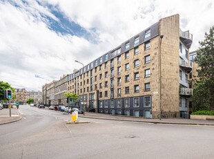 Flat for sale in 23/2 Annandale Street, East New Town, Edinburgh EH7