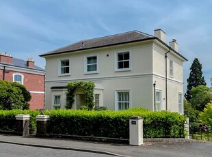 Flat for sale in Graham Road, Malvern WR14