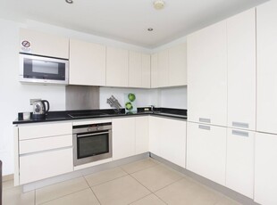 Flat in Hoxton Square, Shoreditch, N1