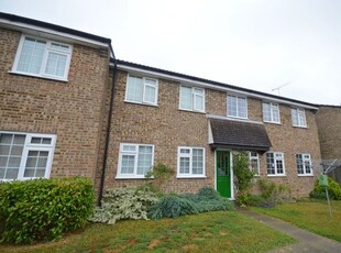 Flat to rent in 9 Hazelhurst Crescent, Horsham, West Sussex RH12