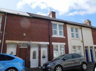 Flat to rent in Durham Street, Wallsend NE28