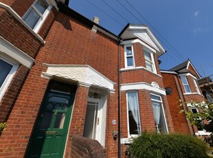 Flat to rent in Norfolk Road, Southampton SO15