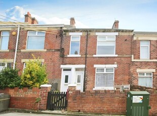 Flat to rent in Park Road, Stanley, Durham DH9