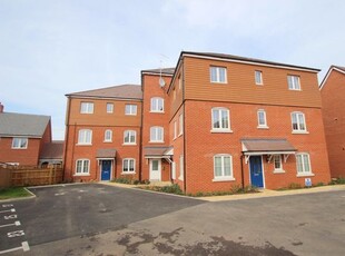 Flat to rent in Porus Piece, Leighton Buzzard LU7