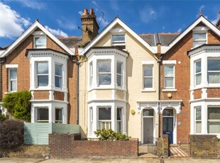 Flat to rent in Sandycombe Road, Richmond TW9