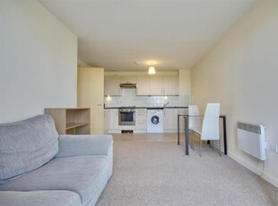 Flat to rent in The Round House, Gunwharf Quays, Portsmouth PO1