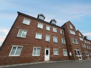 Flat to rent in Wellington Walk, Stockton-On-Tees, Cleveland TS18
