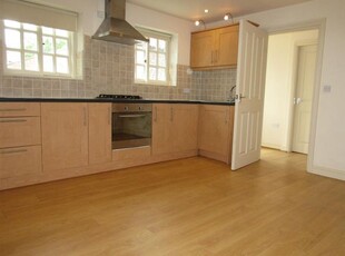 Link-detached house to rent in St. James Square, Boroughbridge, York YO51