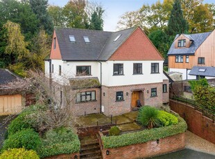 Luxury 7 bedroom Detached House for sale in Kingswood, England