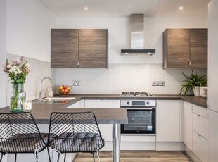 Property to rent in Newly Refurbished 2-Bedroom Flat - Modern, Spacious, With Parking BH14