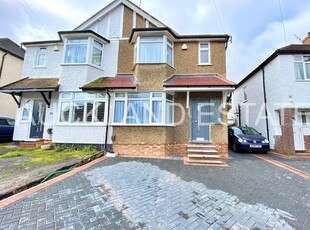 Semi-detached house to rent in Auckland Road, Potters Bar EN6