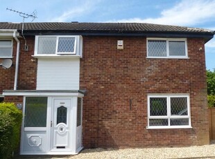 Semi-detached house to rent in Collingwood Crescent, Grimsby DN34