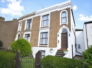 Semi-detached house to rent in Darnley Road, Gravesend, Kent DA11