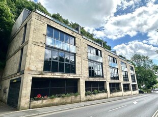 Town house to rent in Psalter Lane, Sheffield S11