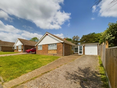 4 bedroom detached bungalow for sale in Copthorne Hill, Salvington, Worthing BN13 2EQ, BN13