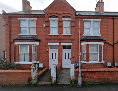 6 bedroom terraced house for sale Wrexham, LL13 7BA