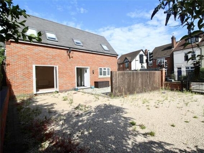 3 Bedroom Detached House For Sale In Hinckley, Leicestershire