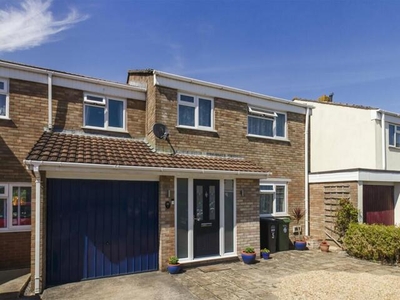 4 Bedroom End Of Terrace House For Sale In Clevedon, North Somerset